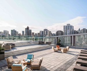 Aqua Lounge