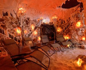 Himalayan Salt Cave