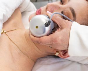 Non-surgical Lifting Treatment