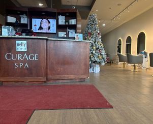 reception with salon