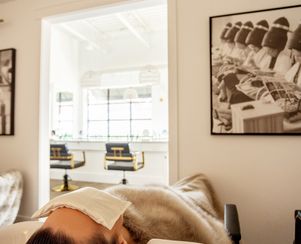 Relaxing Hair salon in Barrie.